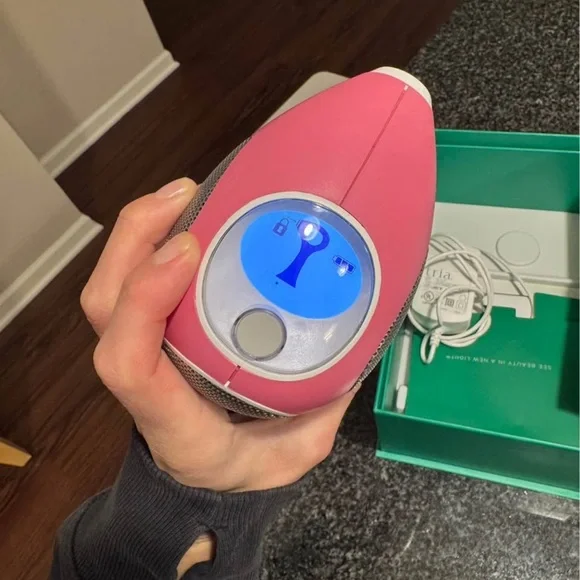 Tria Hair Removal Laser in White and Pink - Picture 3 of 6